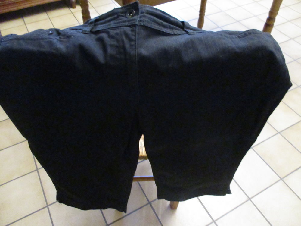 pantacourt bleu marine neuf Vêtements