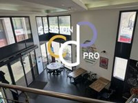   LOCAL COMMERCIAL DE 200 m� A SAISIR EN PERIPHERIE DU CENTRE-VILLE D'AVIGNON AVEC VISIBILITE UNIQUE 