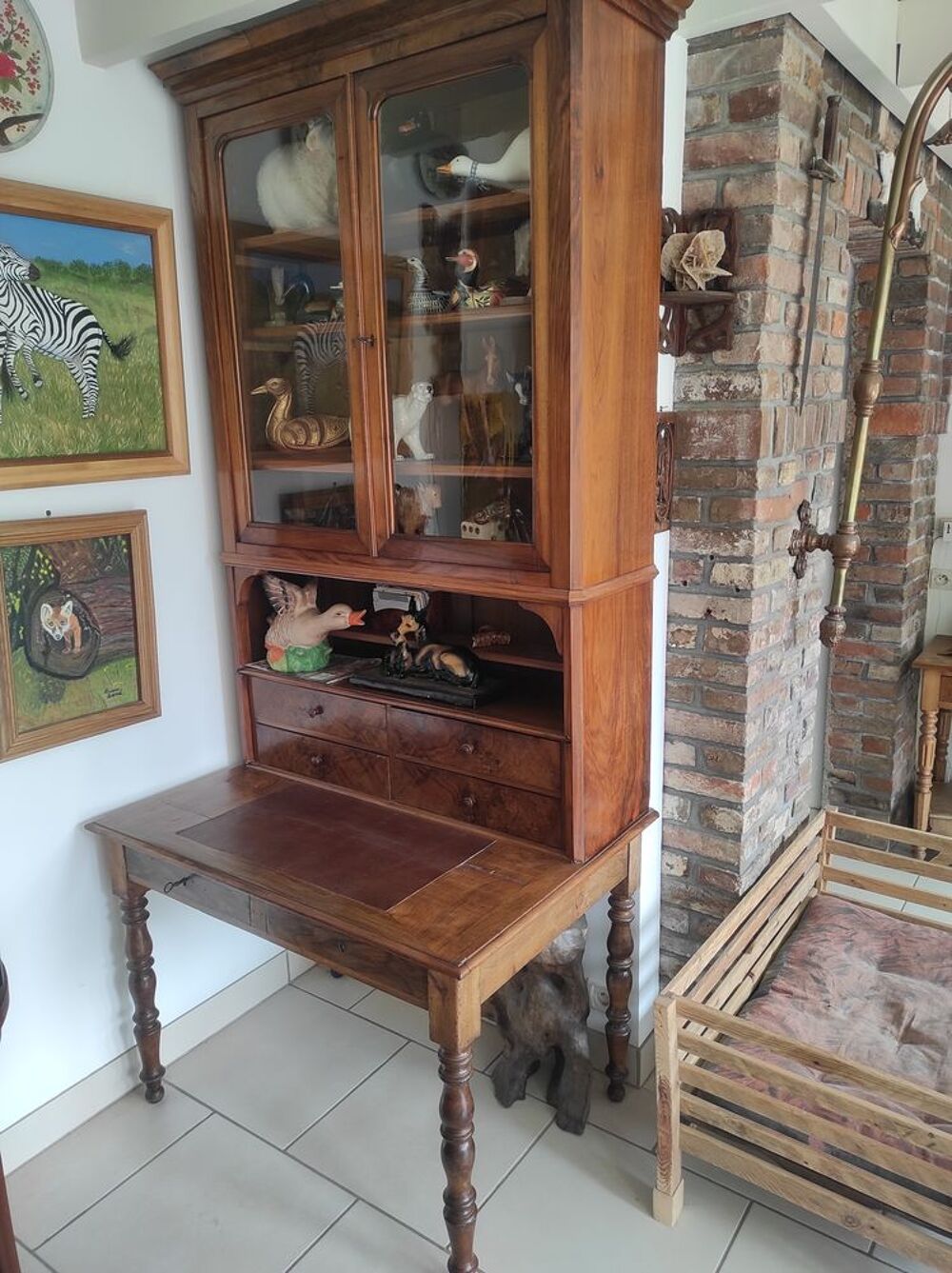 bureau vitrine en noyer Meubles