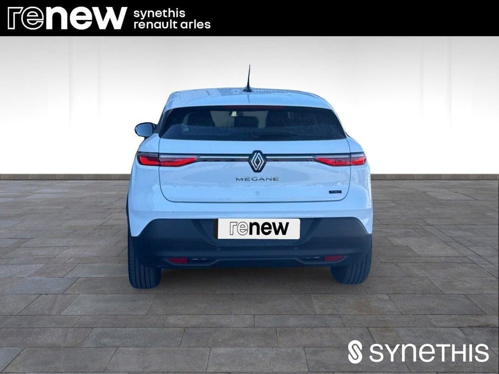 M&eacute;gane Megane E-Tech EV60 130ch super charge Evolution ER 2023 occasion 13200 Arles