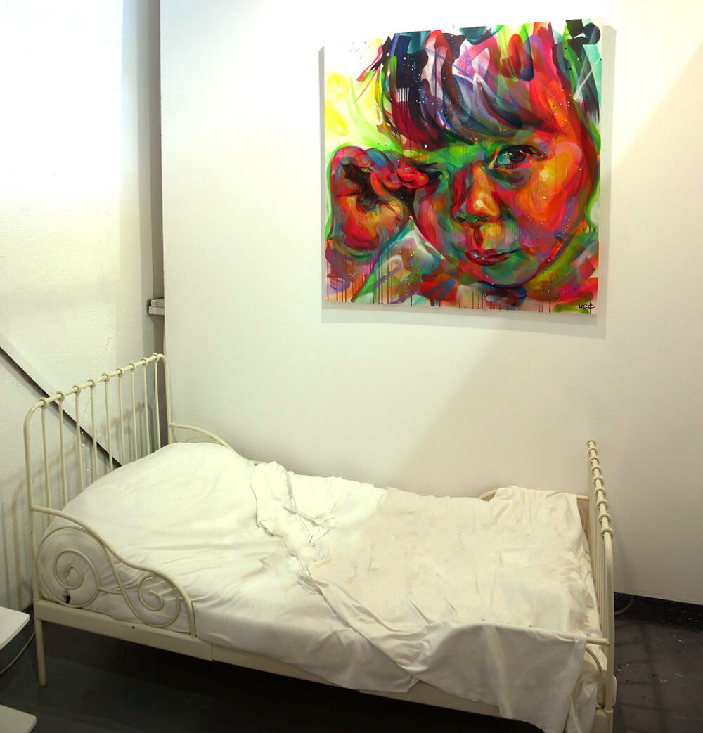 Lit enfant &eacute;volutif en fer forg&eacute; blanc avec sommier + matel Mobilier enfants