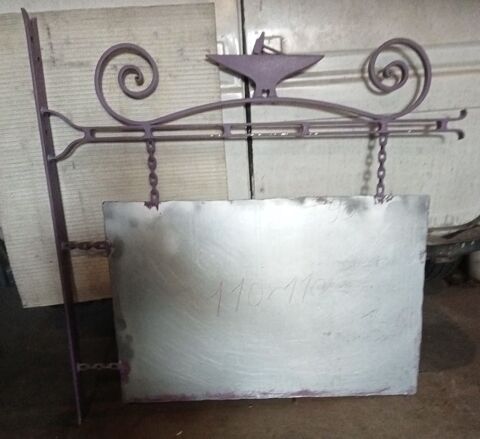 Enseigne Fer Forg� 290 Loire-sur-Rh�ne (69)