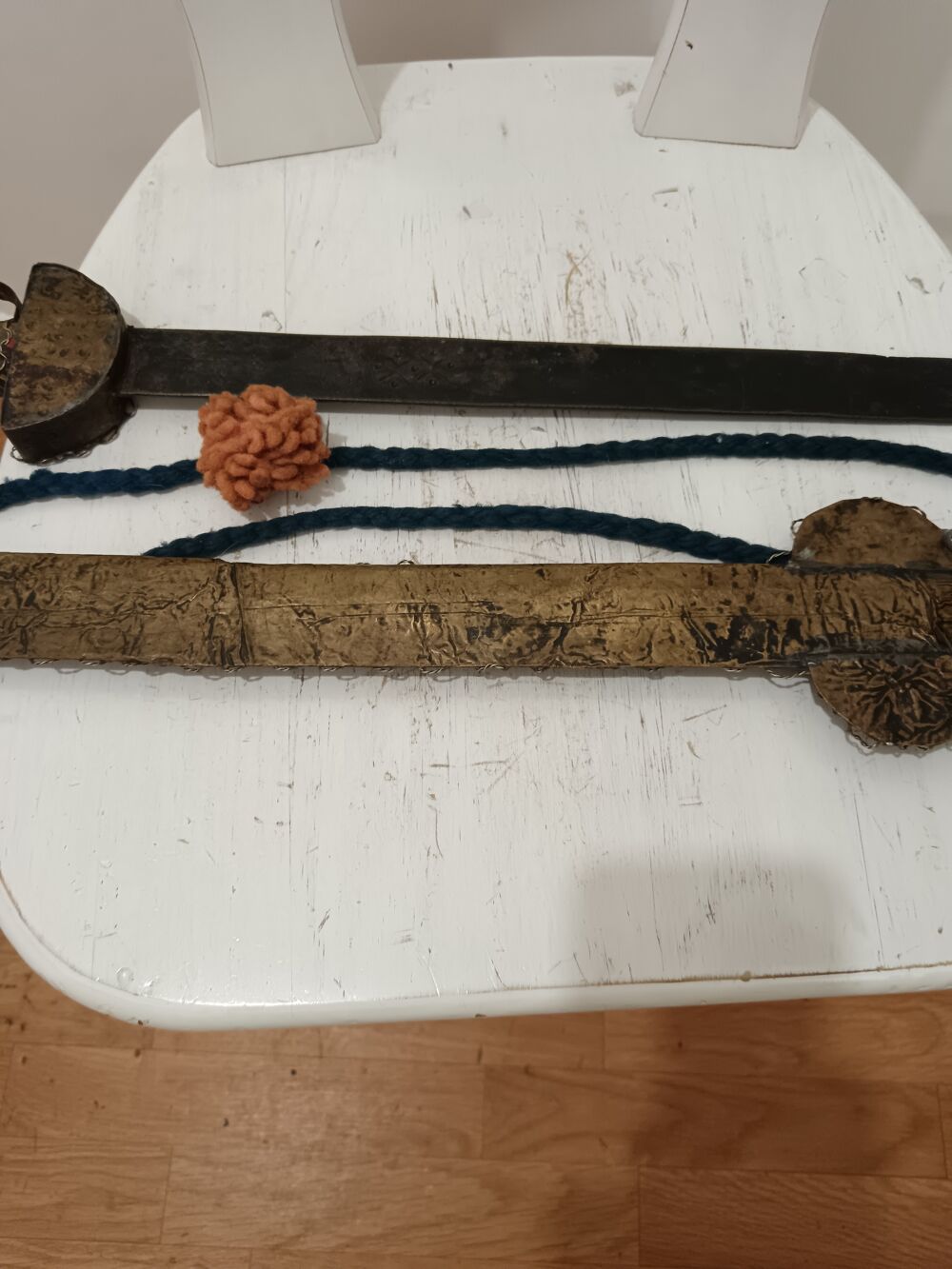 de tr&egrave;s joli &eacute;p&eacute;e Maroquinerie
