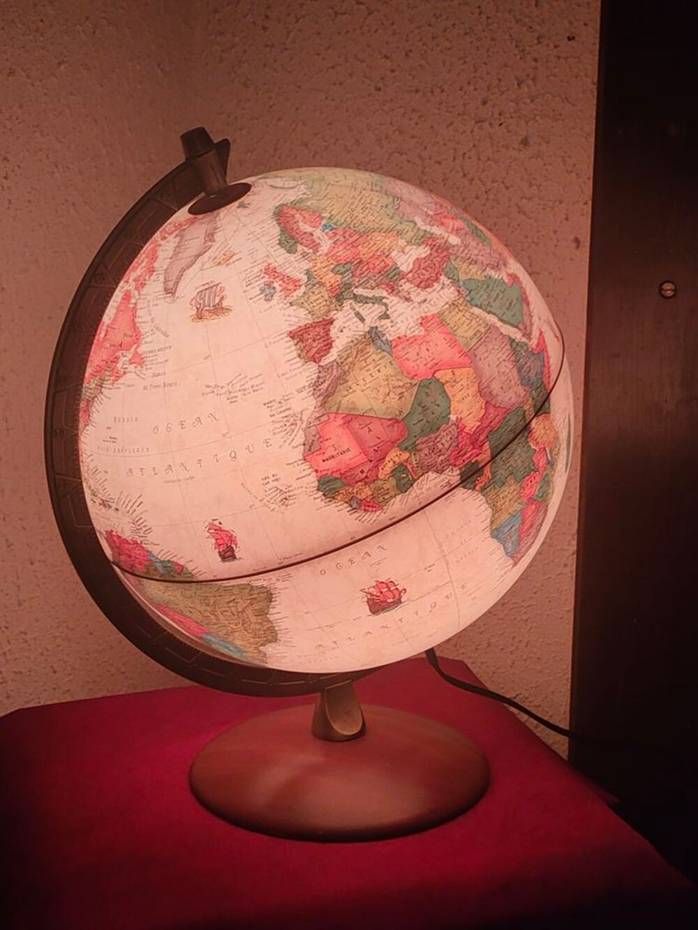 Ancien globe terrestre lumineux hauteur 42 cm (n&deg;1) Dcoration