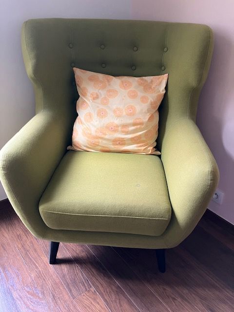 Fauteuil vert MADE.COM - 25€ 25 Boulogne-Billancourt (92)