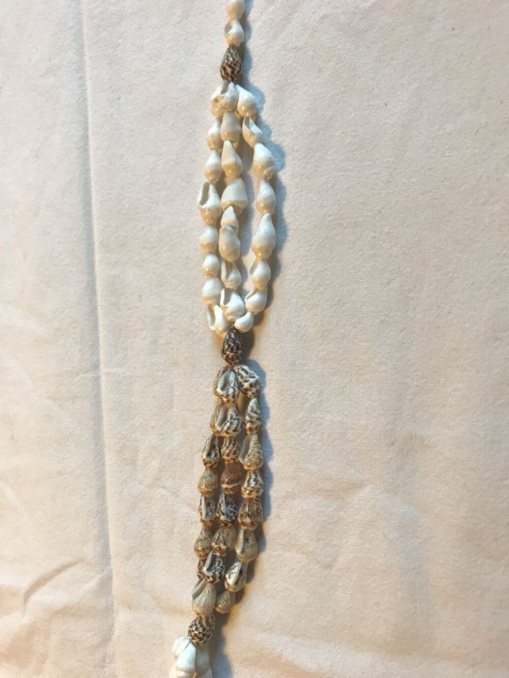 Collier Fantaisie Coquillages Blanc/Marron NCal&eacute;donie Noum&eacute;a Bijoux et montres