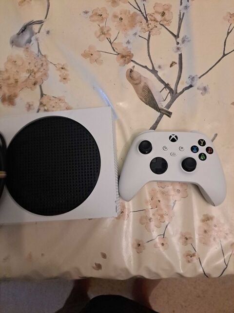 Console Xbox Série S 200 La Garde (83)