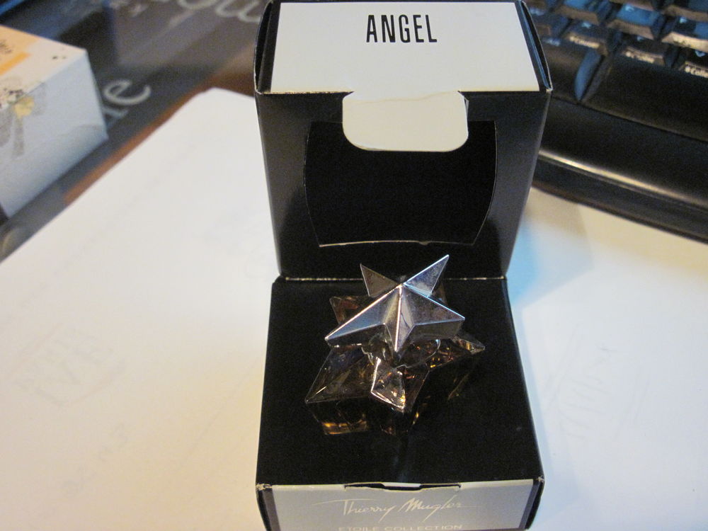 Miniature de parfum THIERRY MUGLER 