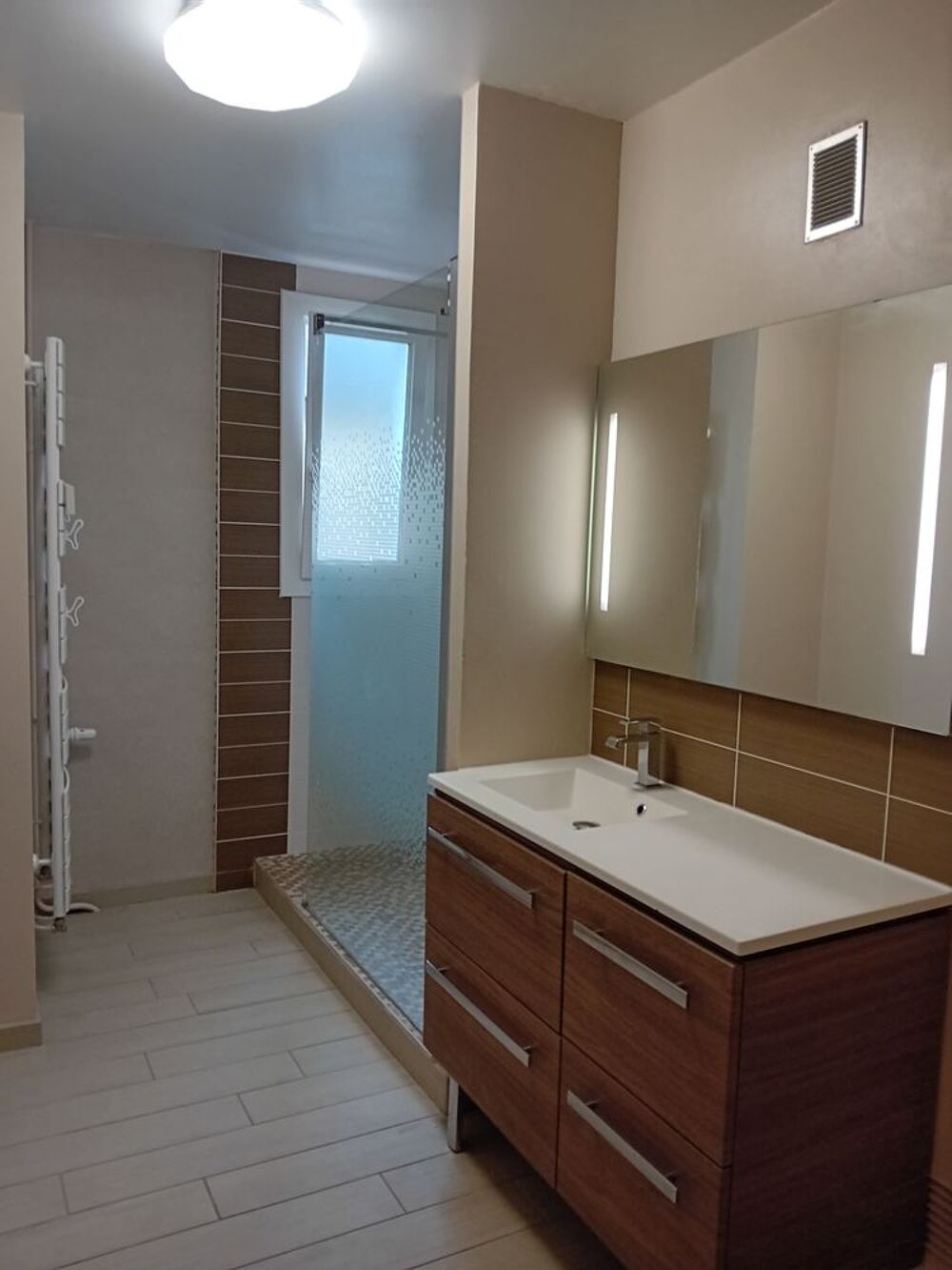 Location Appartement Appartement 65 m² + cave + place parking Bourges