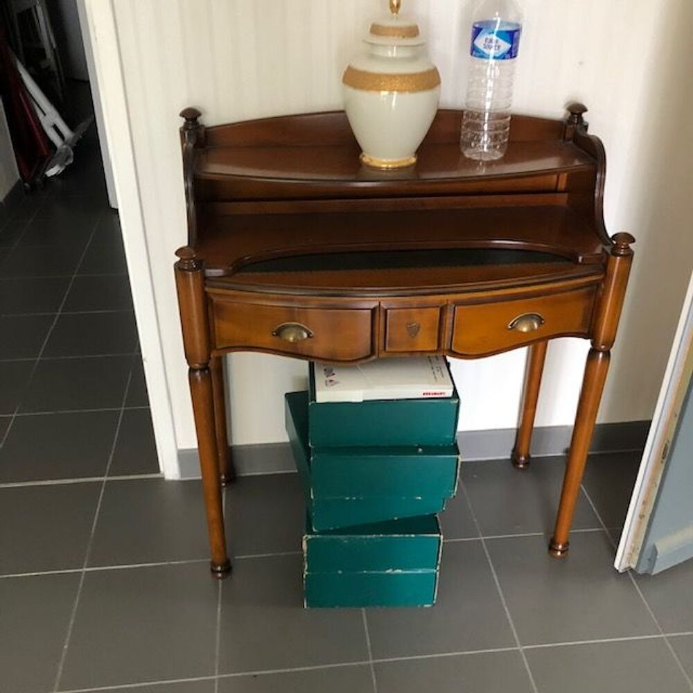 VIDE APPARTEMENT Meubles