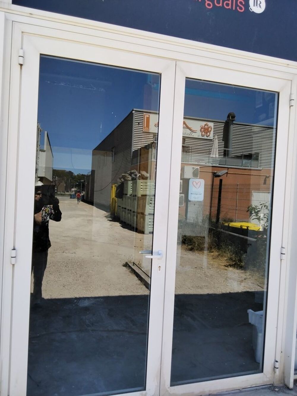 Location Autre aigues mortes local commercial Aigues-mortes