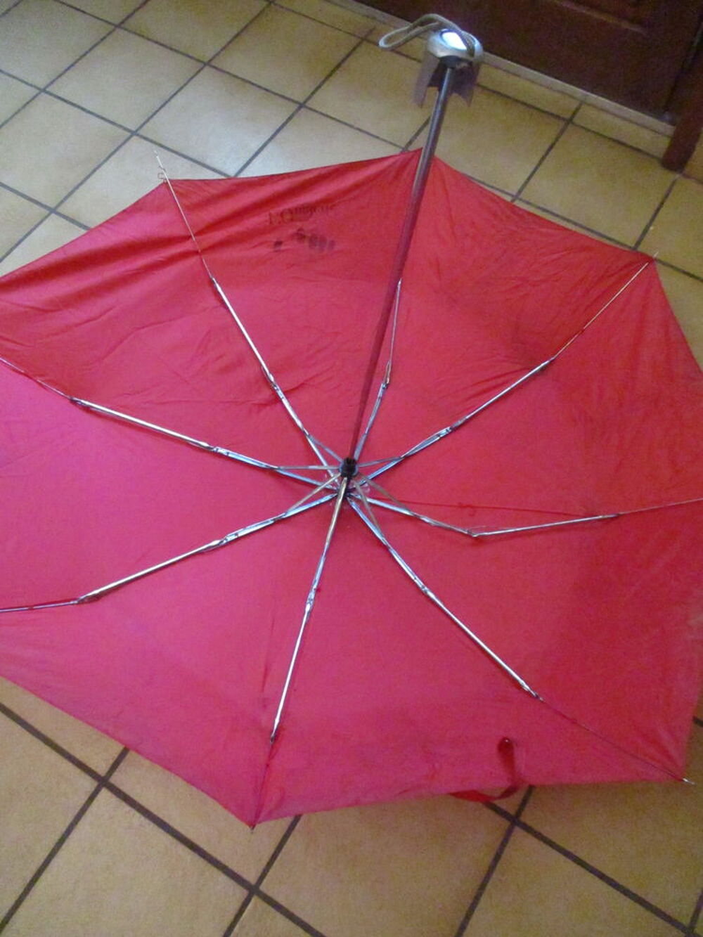 parapluie rouge Dcoration