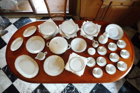 Service de table KAHLA made in GDR(RDA) 80 pices numrotes 150 Plan-d'Orgon (13)