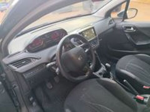 208 1.2 e-VTi 82ch BMP5 Active 2014 occasion 10000 Troyes