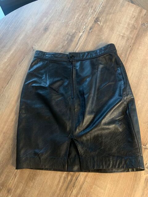Jupe en cuir     Fashion Group    12 Saleilles (66)