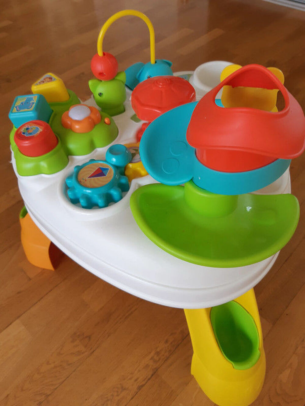 Table d'activit&eacute;s enchant&eacute;e Jeux / jouets