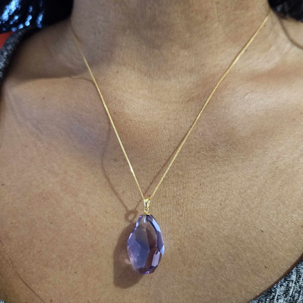 Collier/Chaine pendentif or 18k et diamants. Bijoux et montres