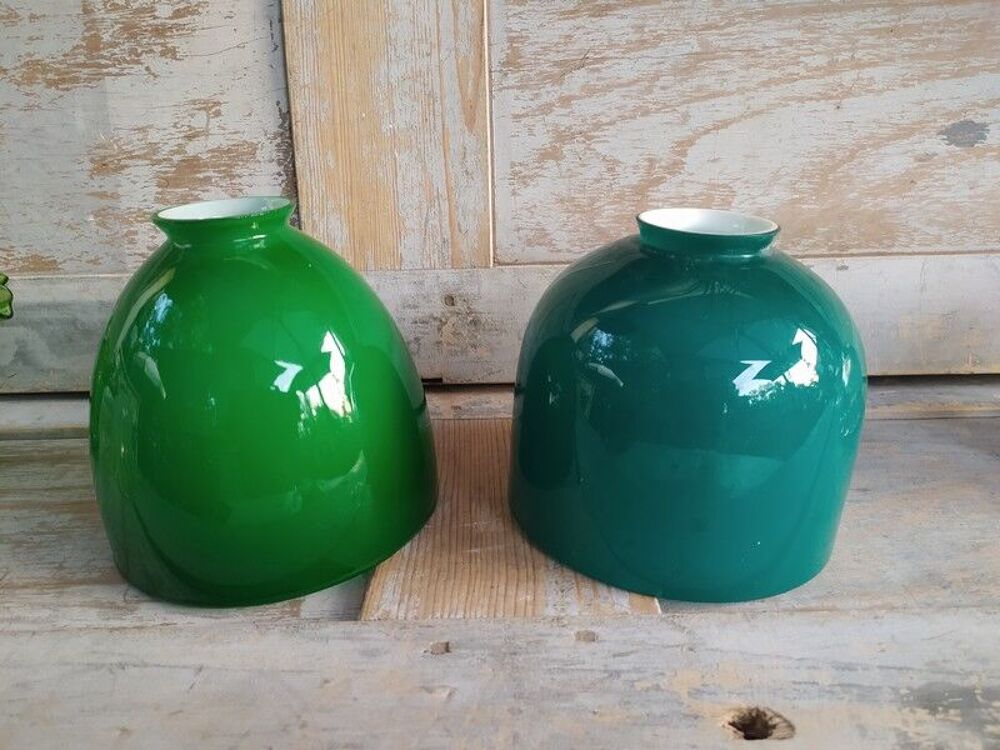 Ancien Verre Opaline Verte Lampe de Notaire XIX&egrave;me 
Décoration