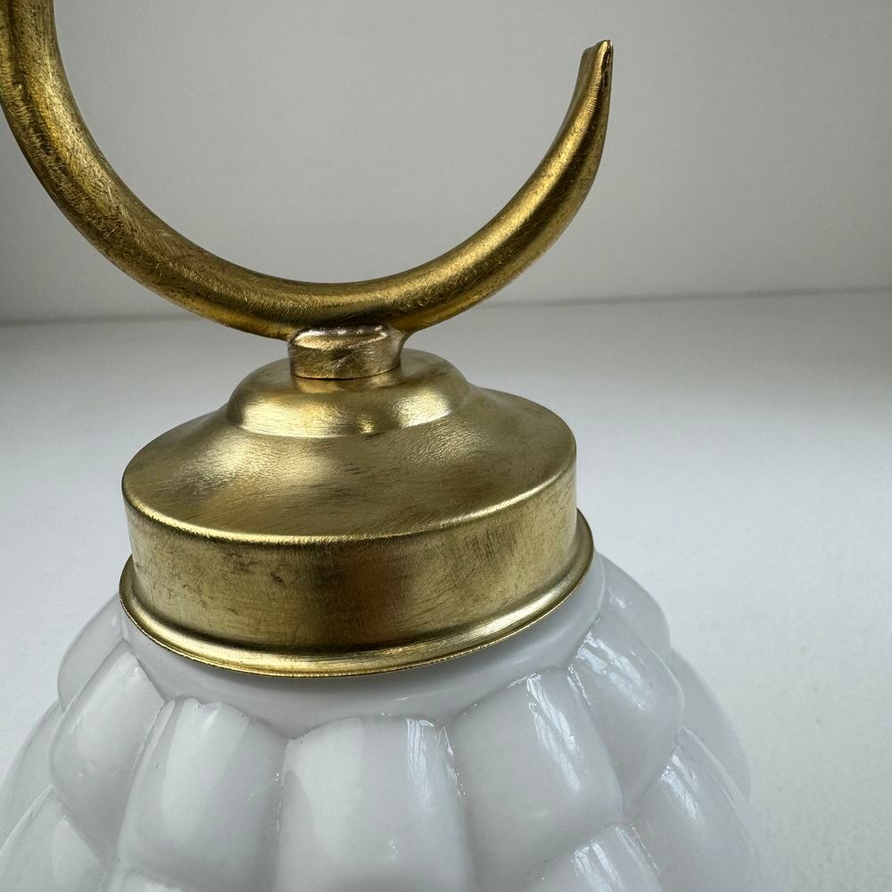 ANCIENNE APPLIQUE EN OPALINE VINTAGE Décoration