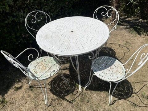 Salon de jardin en fer forgé 270 Domène (38)
