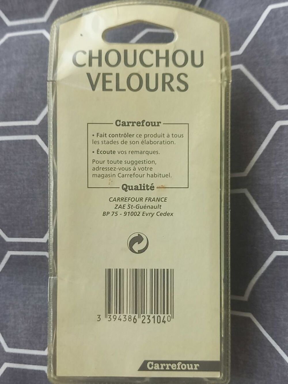 Chouchou velours, neuve, violet. Bo&icirc;te d'emballage ab&icirc;m&eacute; mais jamais ouvert Vêtements