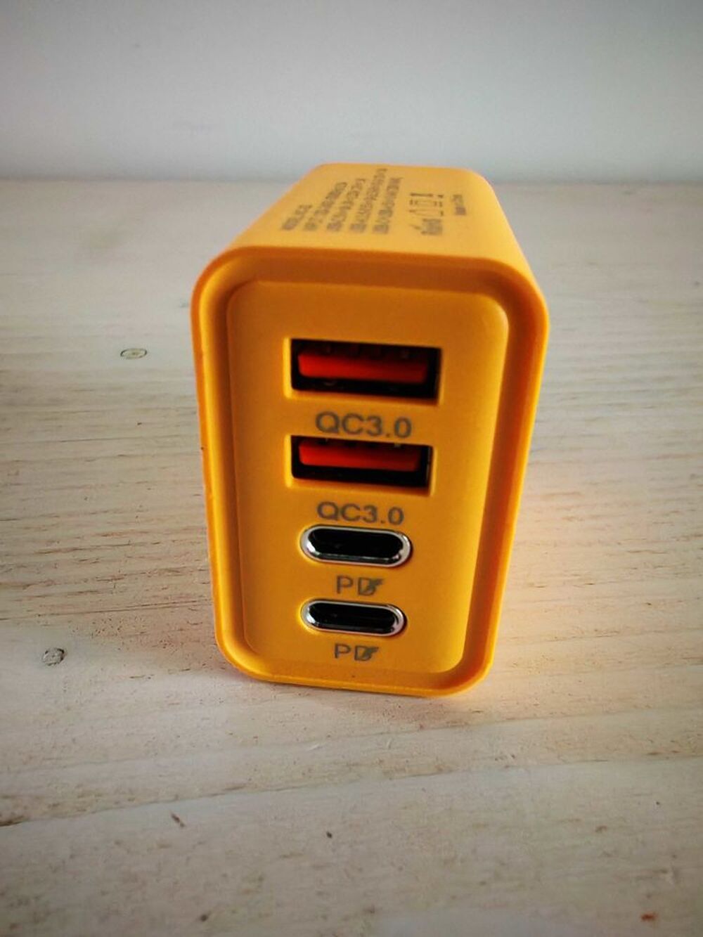 chargeur rapide multicables USB Téléphones et tablettes