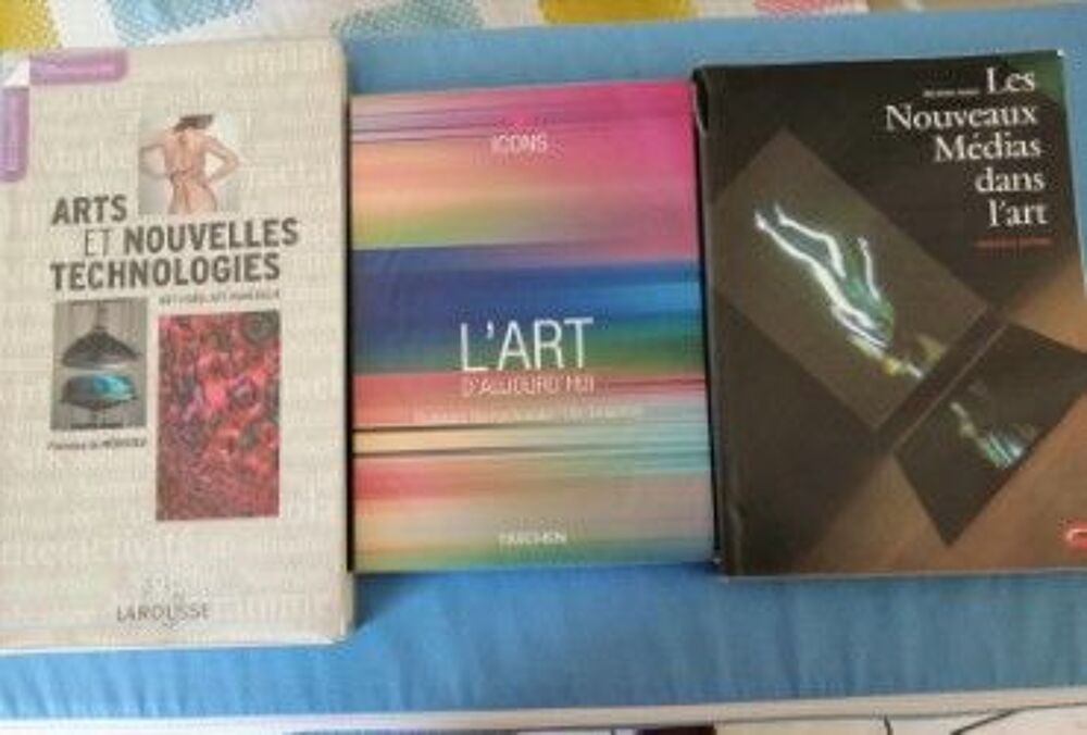 LIVRES SCOLAIRES Livres et BD