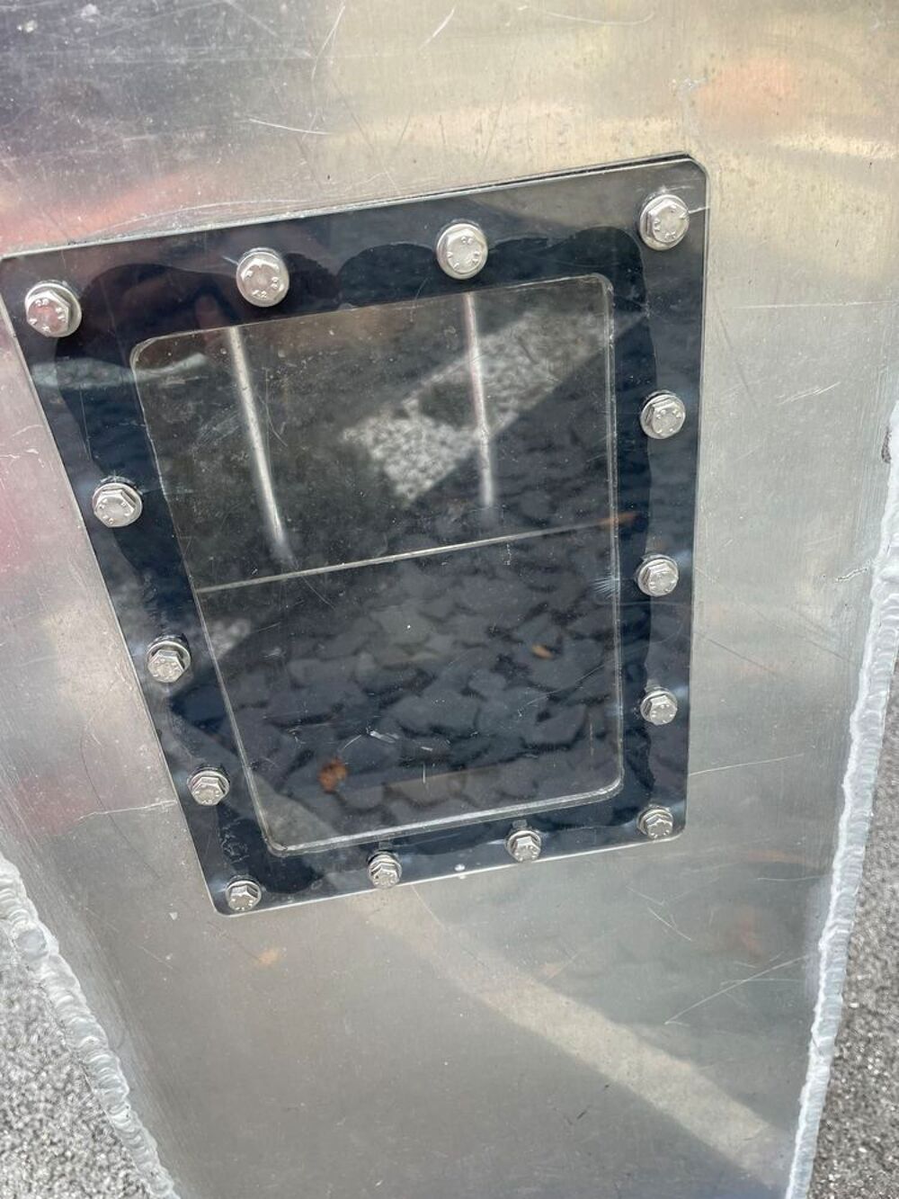 Prototype cuve &agrave; eau pour fourgon ou camion Bricolage