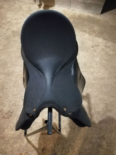 MATERIEL EQUITATION 250 Courville-sur-Eure (28)