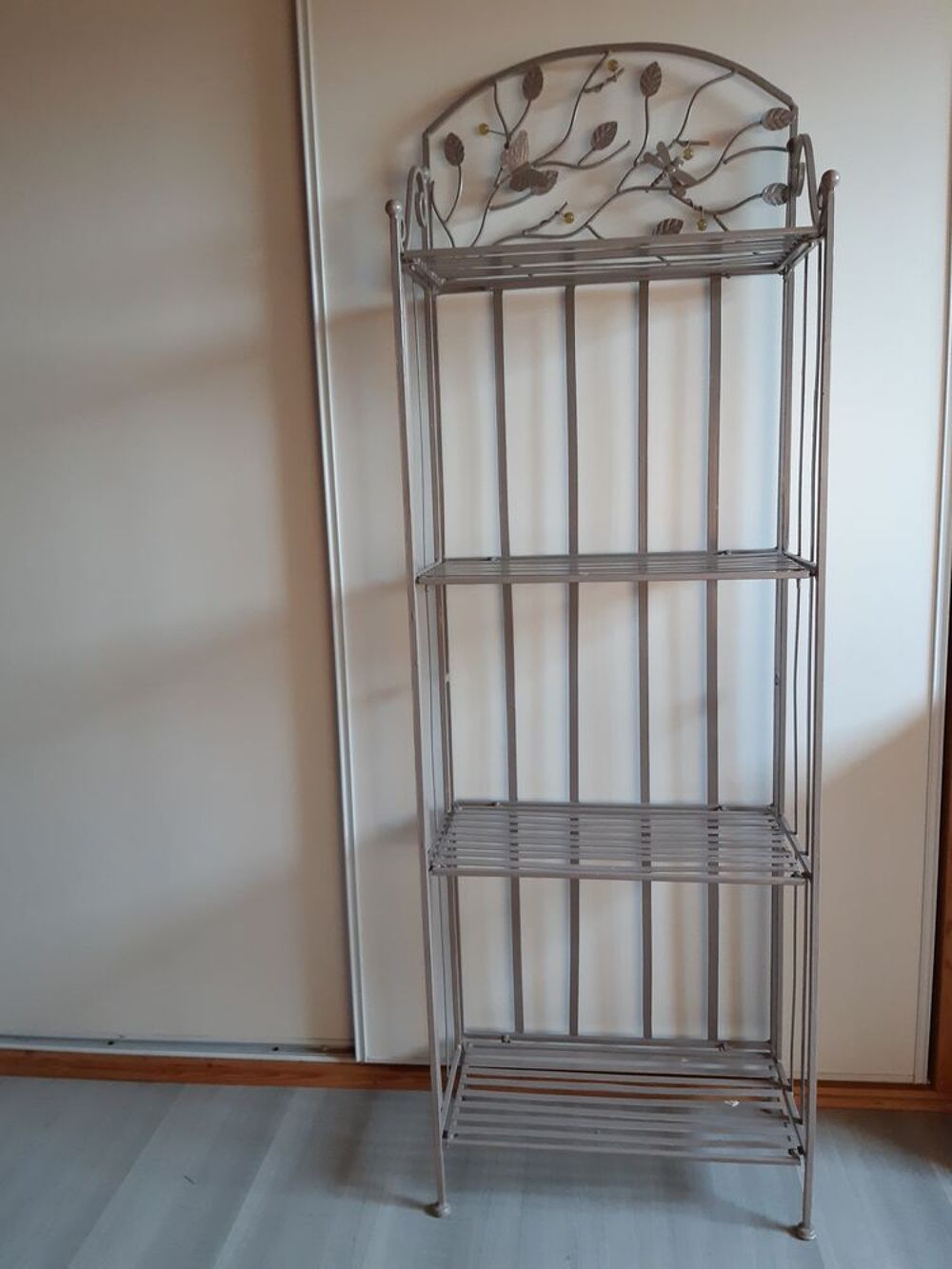 &Eacute;tag&egrave;re en m&eacute;tal Meubles