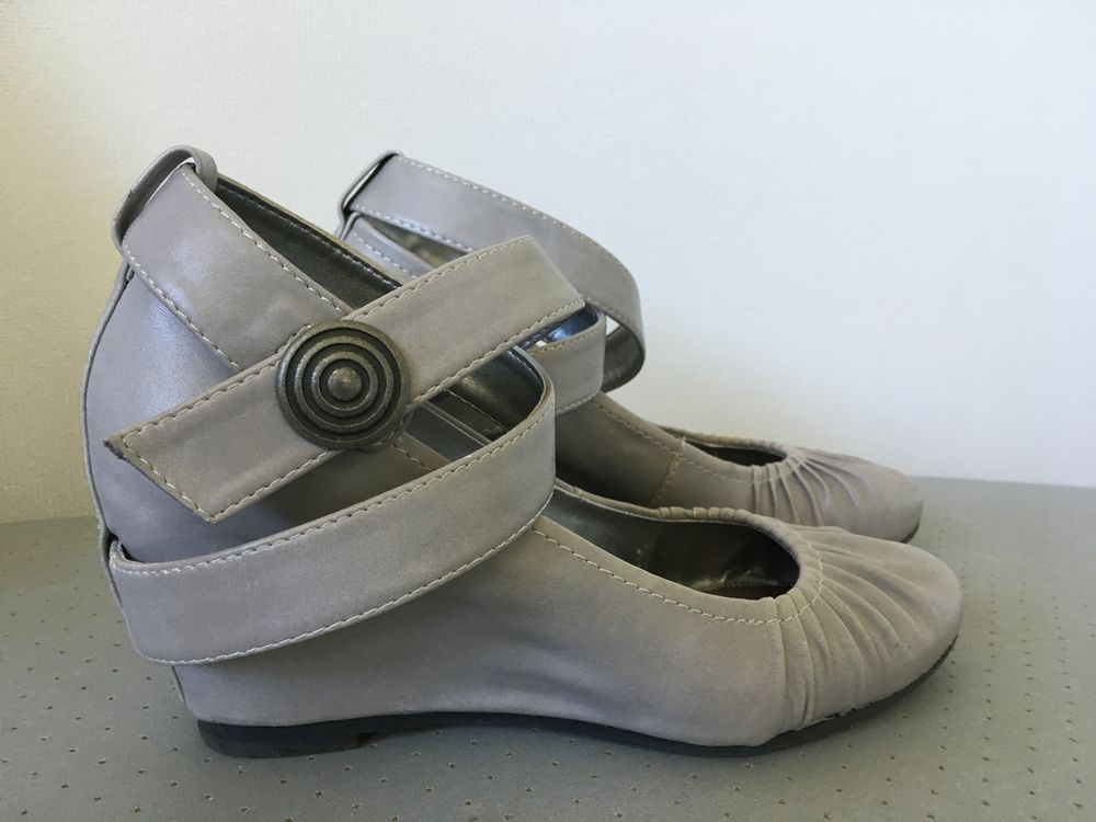 Chaussures grises Maroquinerie