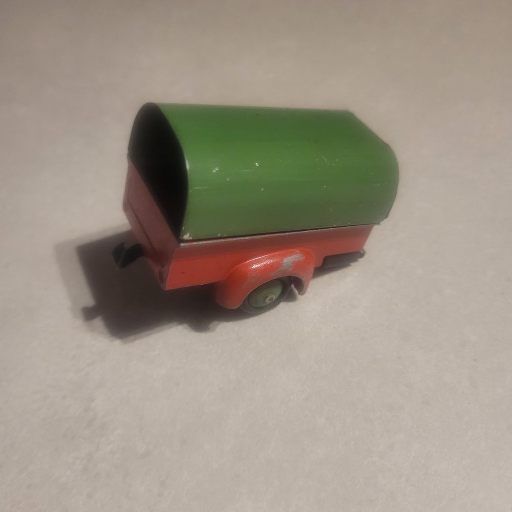 DINKY TOYS AUTHENTIQUES 