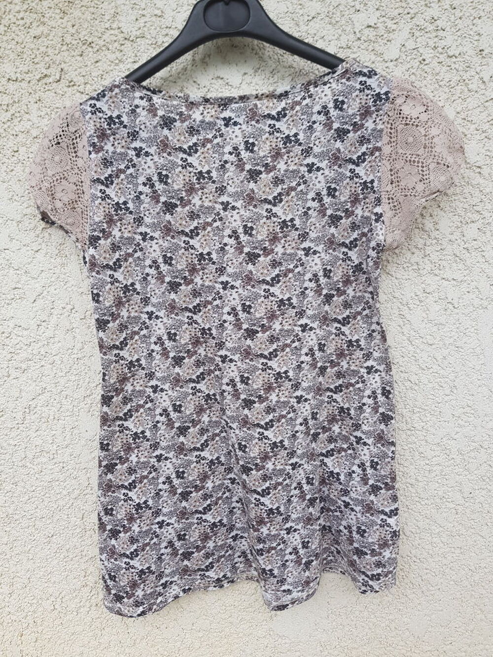 Tunique fleurs empi&egrave;cements dentelle (38) Vêtements
