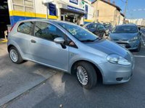Grande Punto 1.3 Multijet 16V 75 Team 2007 occasion 69200 Vénissieux
