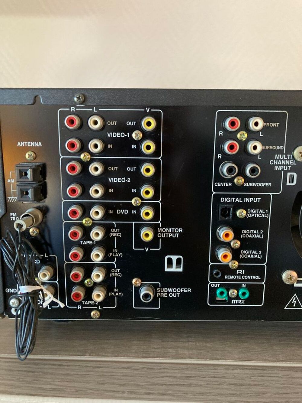 ampli audio/vid&eacute;o ONKIO DXTS555 parfait &eacute;tat de marche Audio et hifi