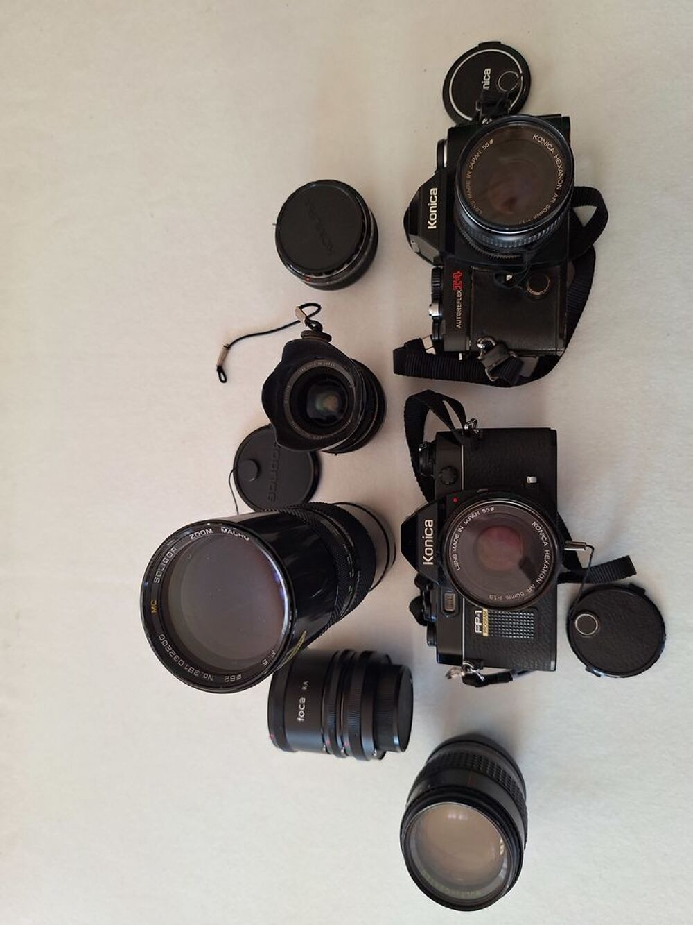 2 appareils photo KONICA Photos/Video/TV