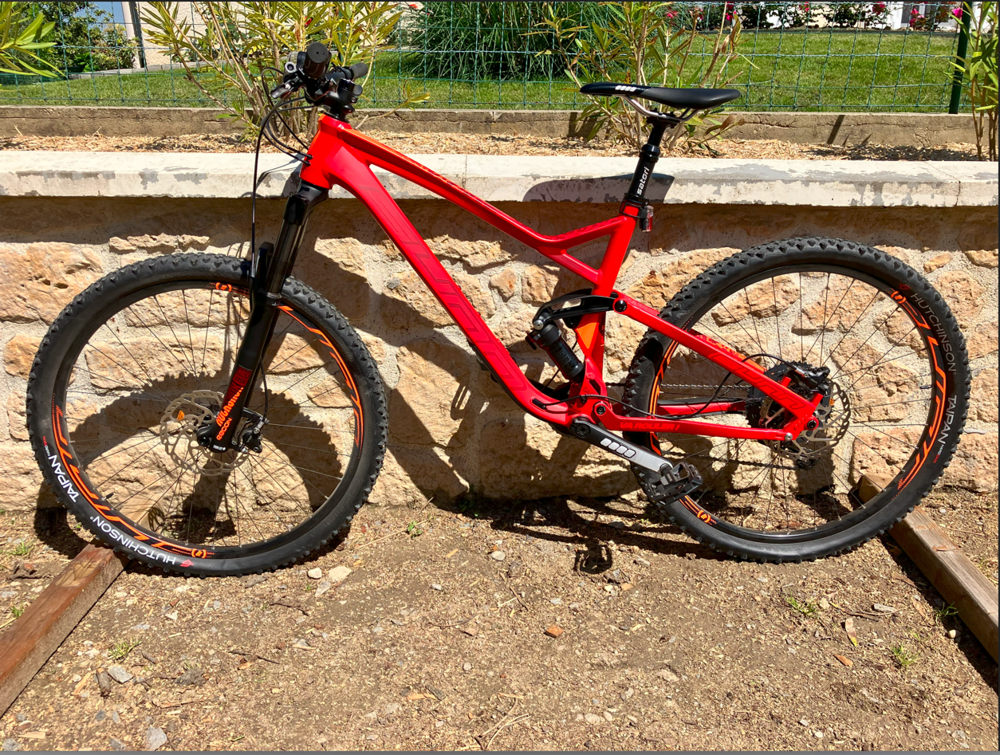 OPPORTUNITE ! VELO NEUF, FAIRE OFFRE SERIEUSE Vélos