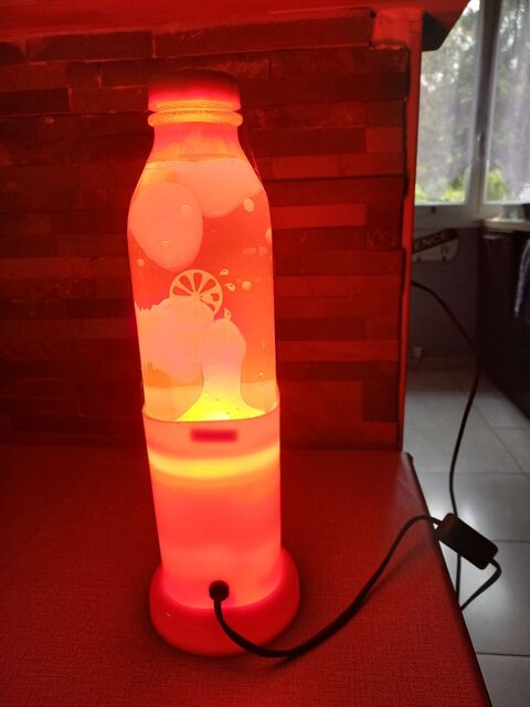 Lampe à lave orange Beaumont-en-Véron (37)
