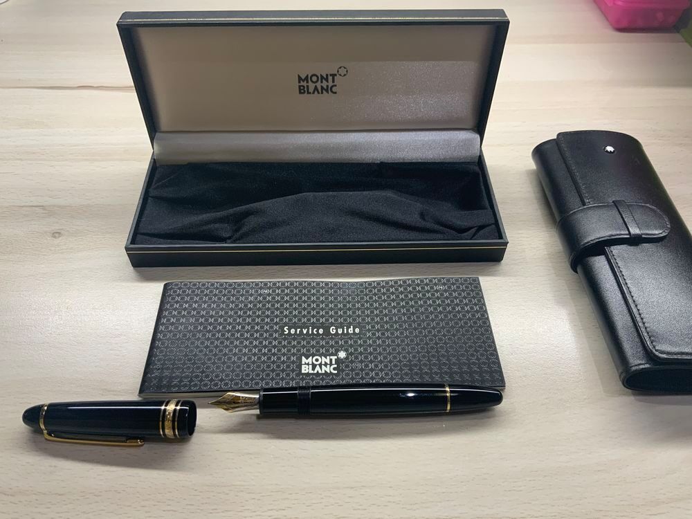 Stylo plume mon blanc avec &eacute;tui en cuir Electroménager