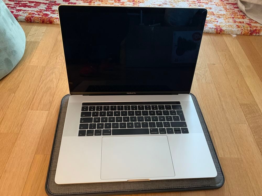 Macbook Pro Retina 15"&nbsp;2017 Matériel informatique