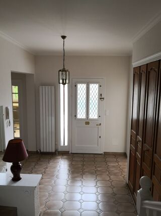  Maison � louer 8 pi�ces 185 m�