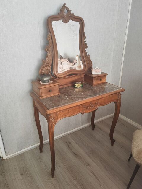 Coiffeuse avec miroir basculant Oullins (69)