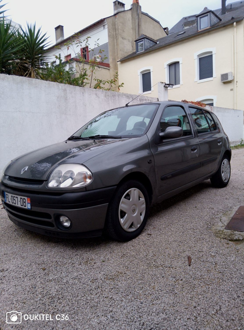 Renault clio ii Clio 1.6i RXE A