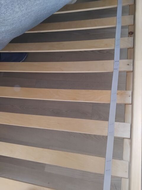 Lit en bois 1 personne : sommier a lattes+matelas neuf 60e Sebourg (59)
