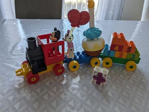 Lego Duplo La parade d anniversaire de Mickey et Minnie 13 Aurillac (15)