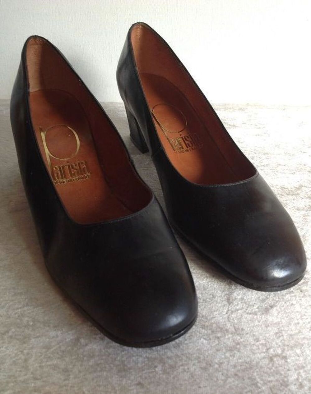 ESCARPINS PARISIA EN 39 CUIR NOIR Envoi Possible
Chaussures