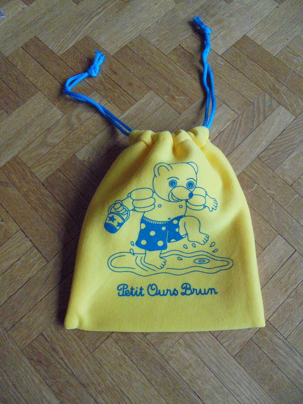 Pochette "Petit ours brun" (98) Jeux / jouets