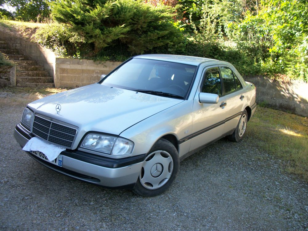 Classe C C250 TD Classic 1996 occasion 53100 Saint-Georges-Buttavent