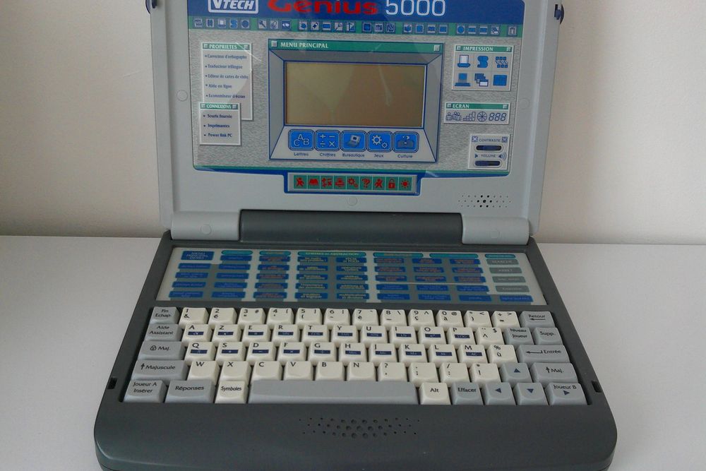 un ordinateur vtech Genius 5000 en TBE Jeux / jouets