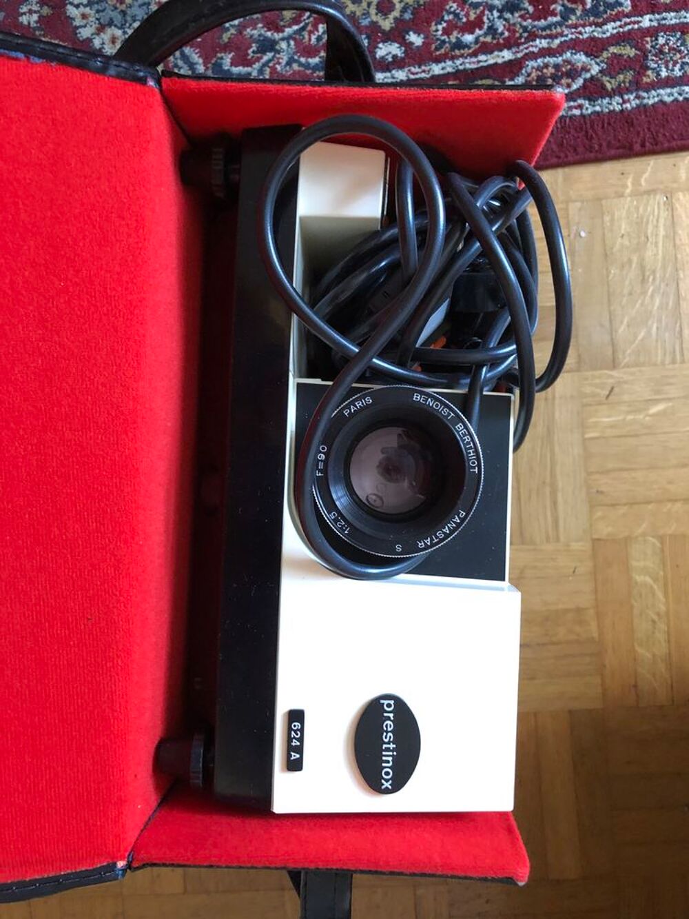 projecteur pour diapositives de marque Prestinox Photos/Video/TV